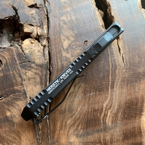 Nóż Heretic Knives Manticore E Recurve Black Tactical Handle DLC Blade H029-6A-T